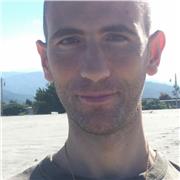 Laureato in giurisprudenza e filosofia impartisce lezioni